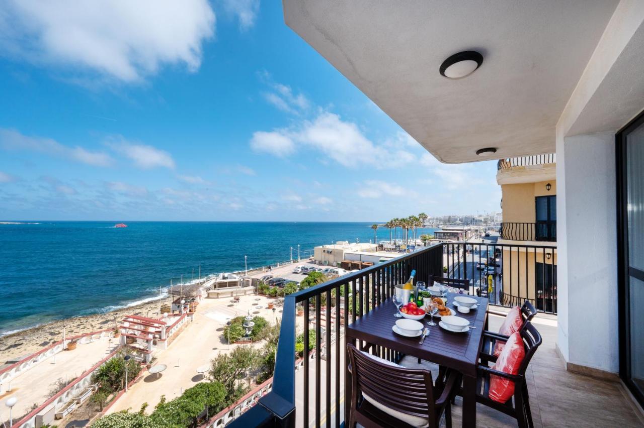 Islet Promenade Seafront Apartment With Large Corner Terrace By Getawaysmalta St. Paul's Bay Bagian luar foto